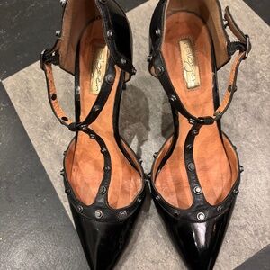 Black Patent T-Strap Studded Heels Women's Size 8